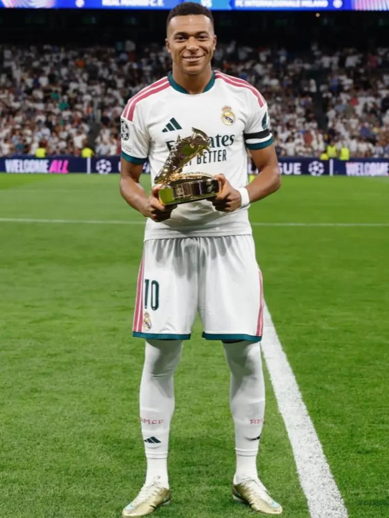 @Kylian Mbappé🇨🇵⚽️