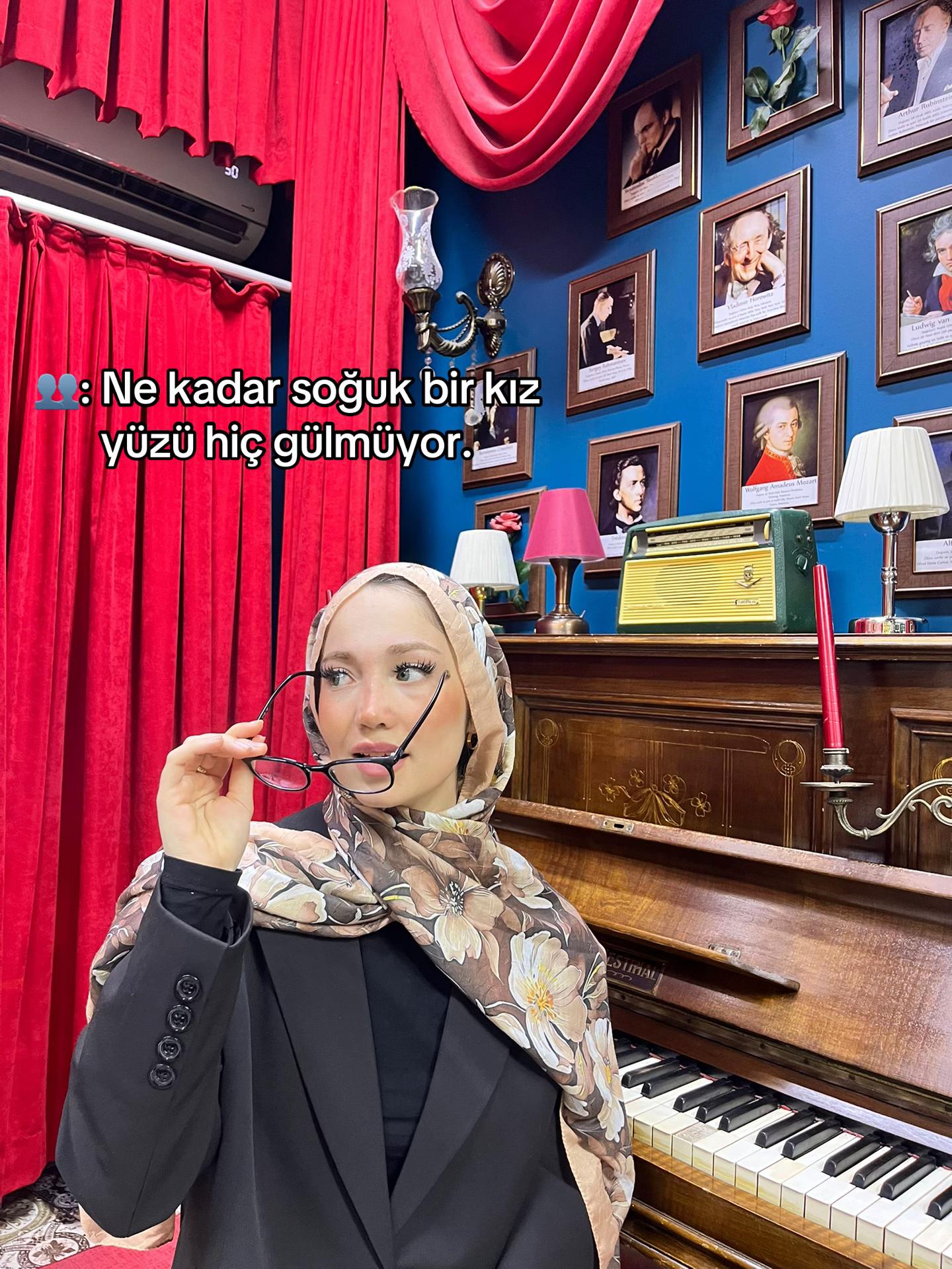 @busraaa9