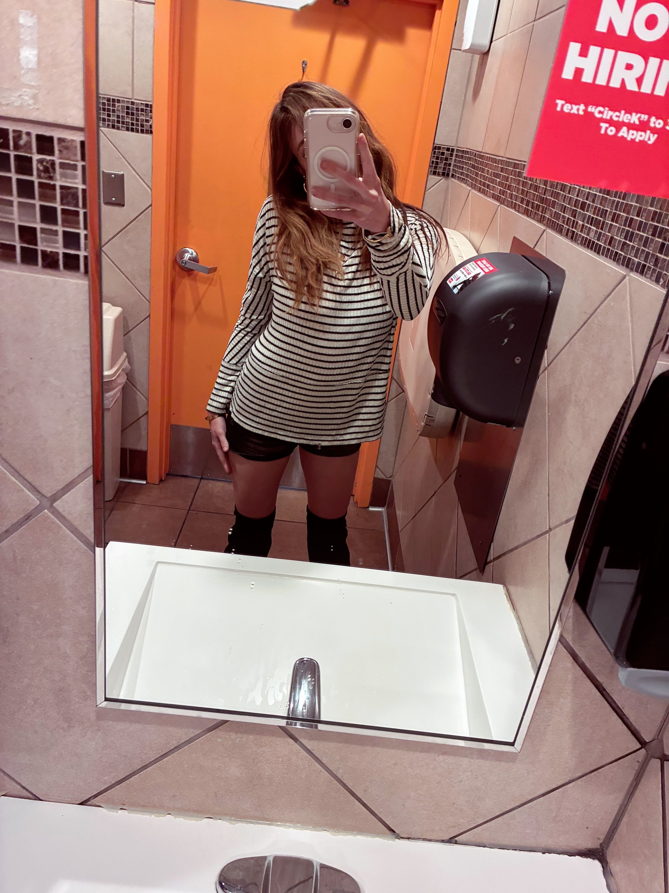 @em ☽