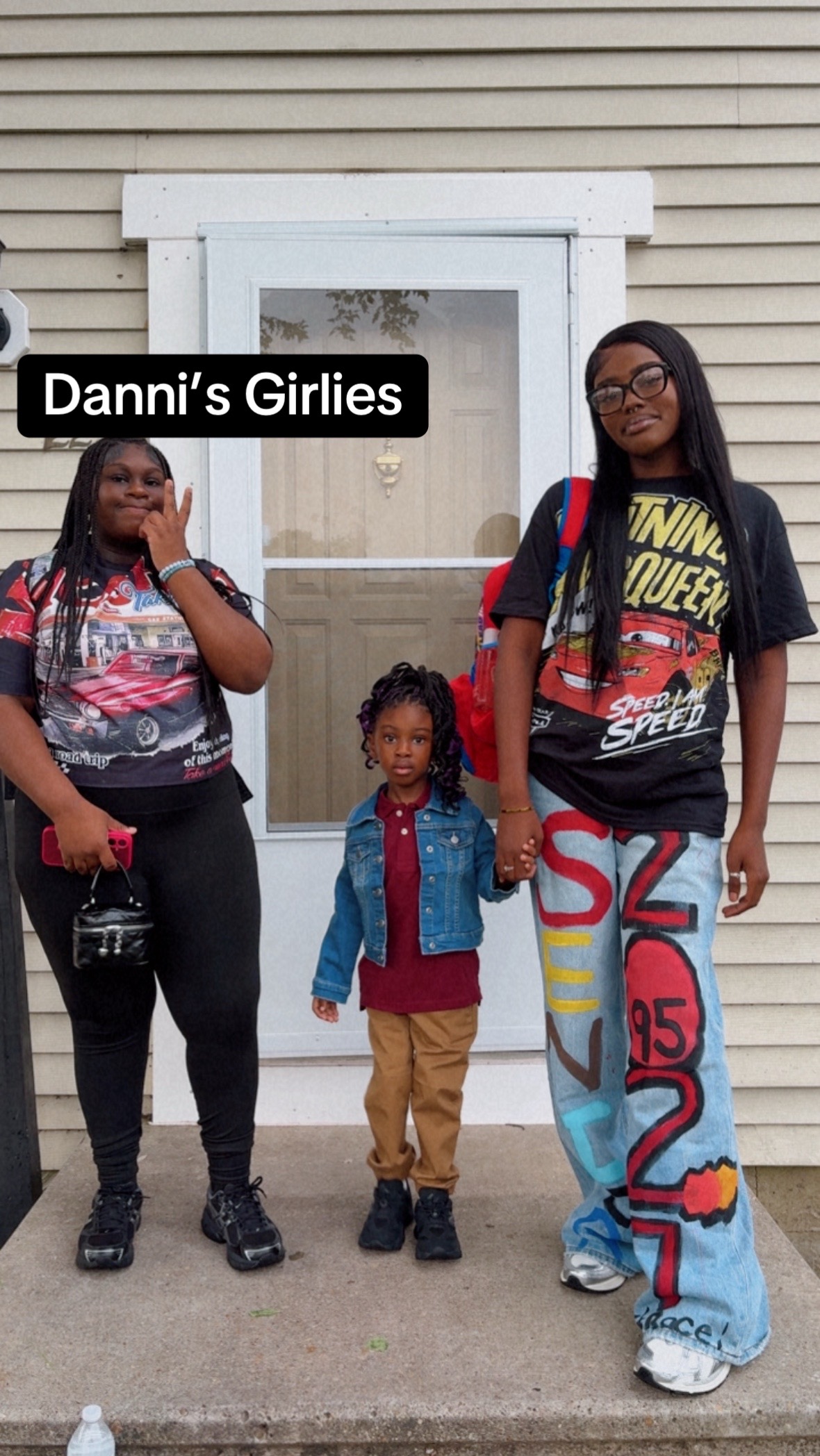 @AmomentWithDanni