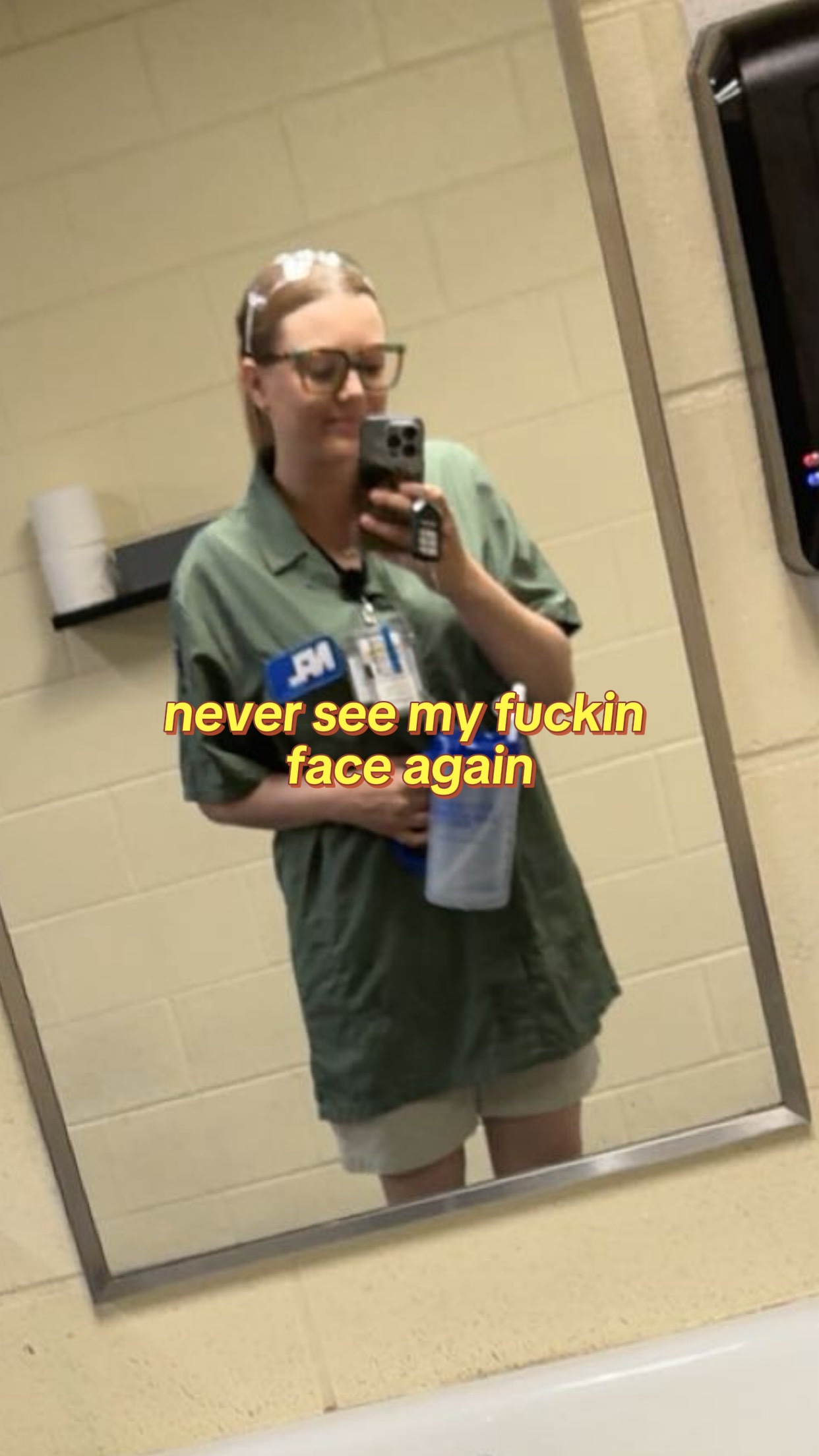 @Bella