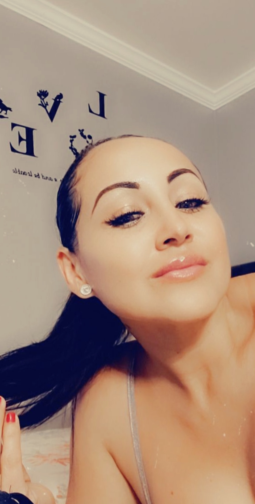 @Roxana B