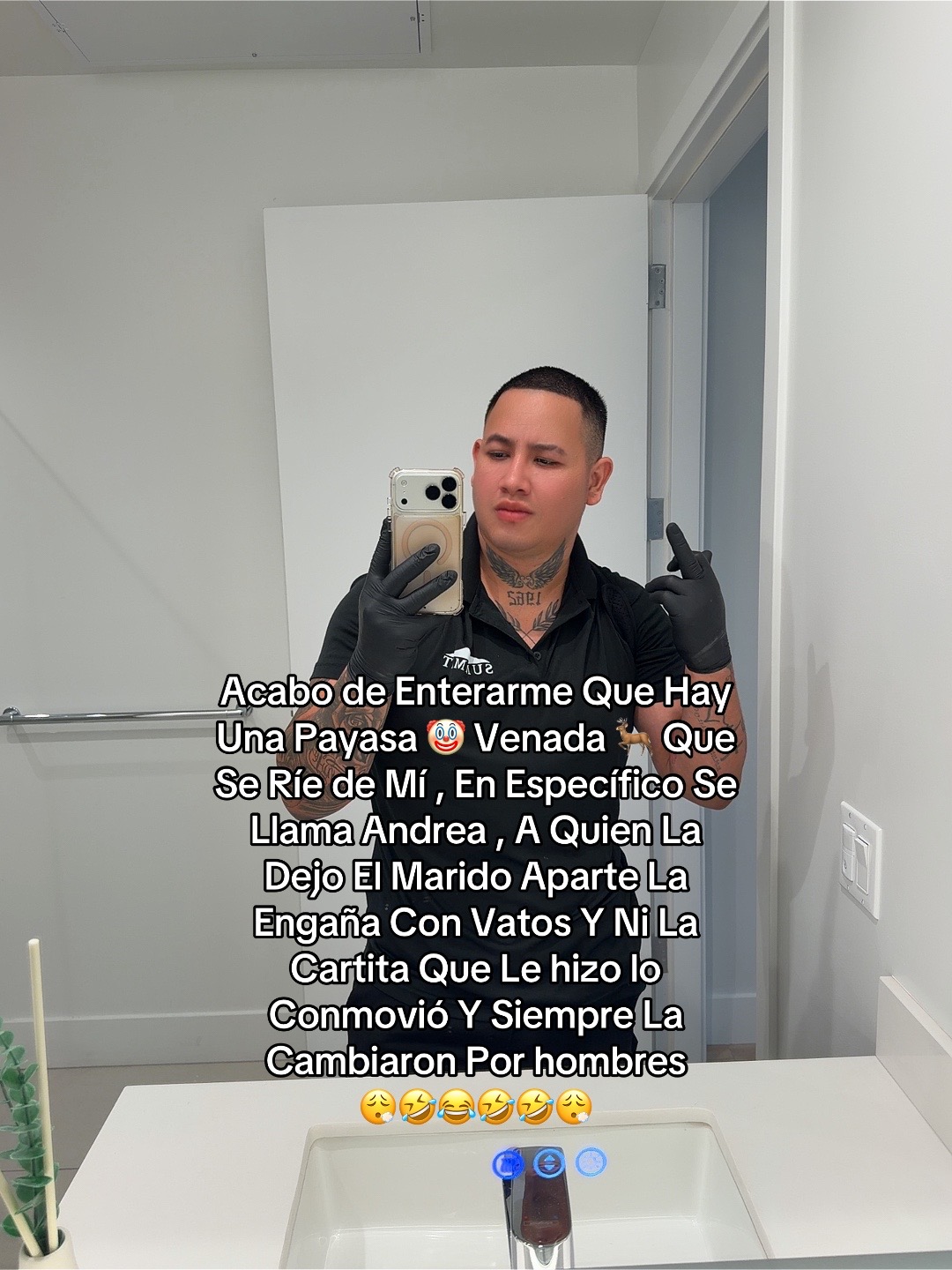 @alex_mencos