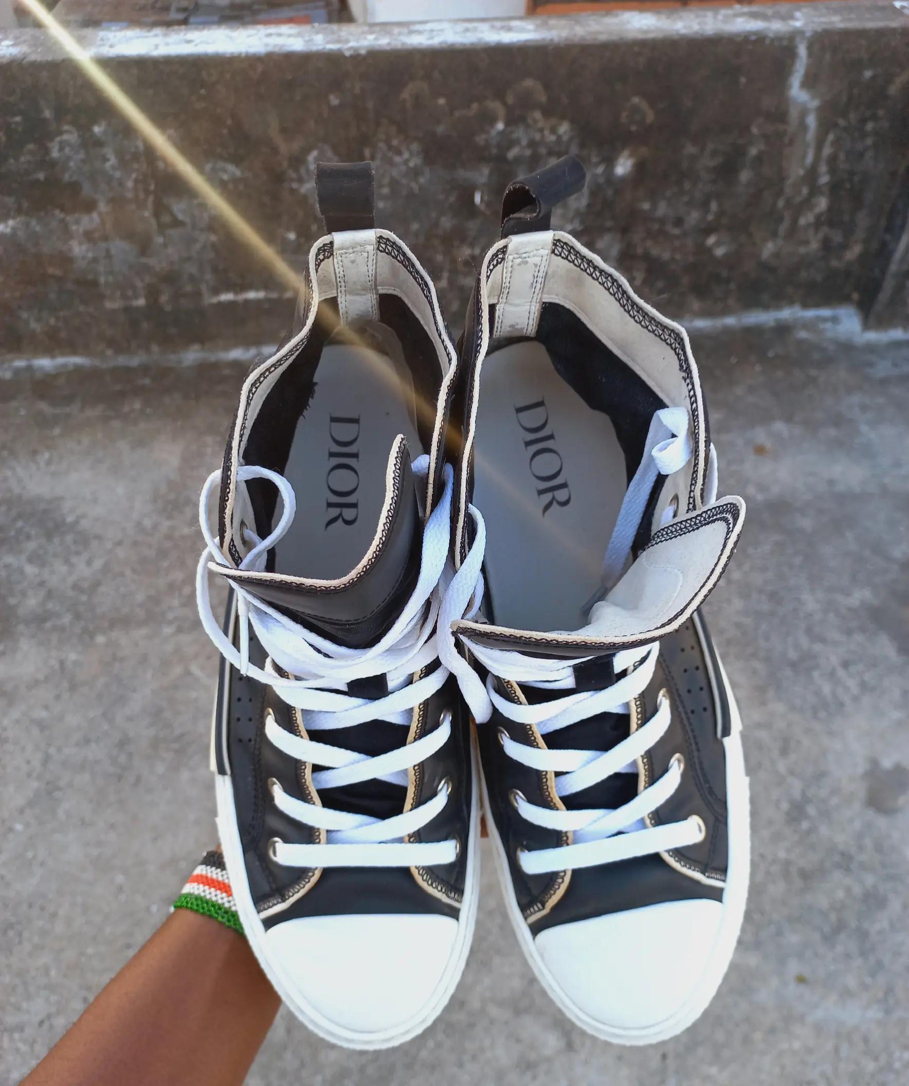 @jarulygotsneakers