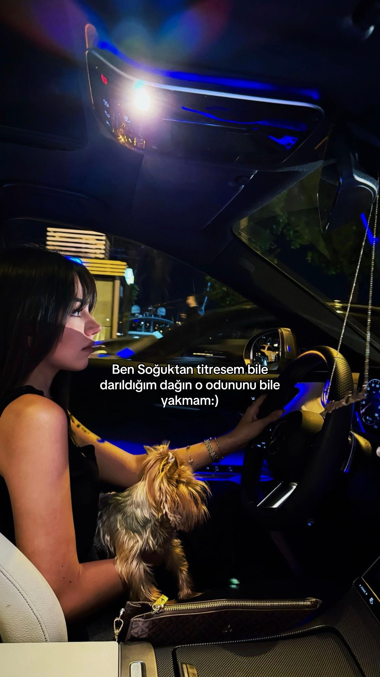 @𝑀.𝒟