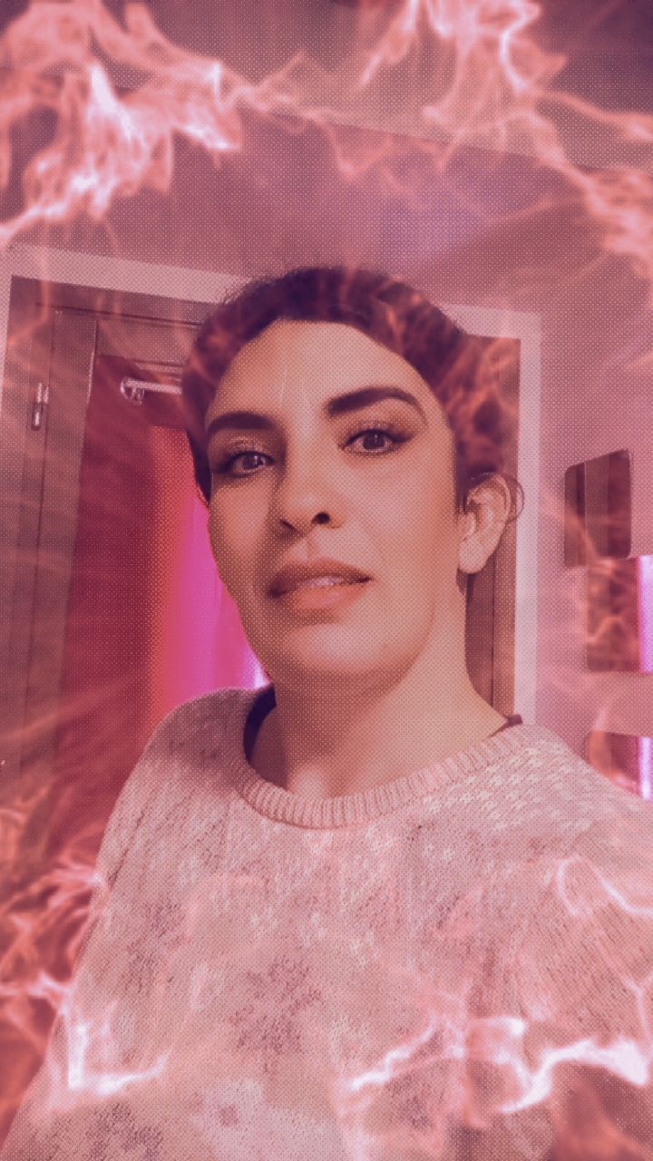 @Loredana