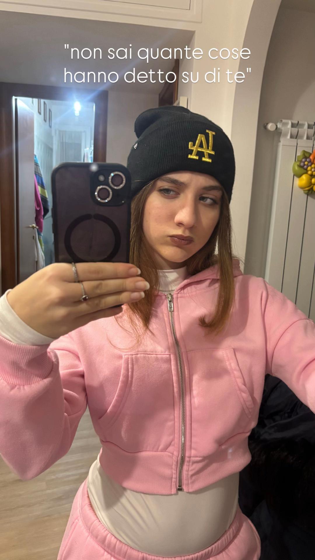 @𝟔