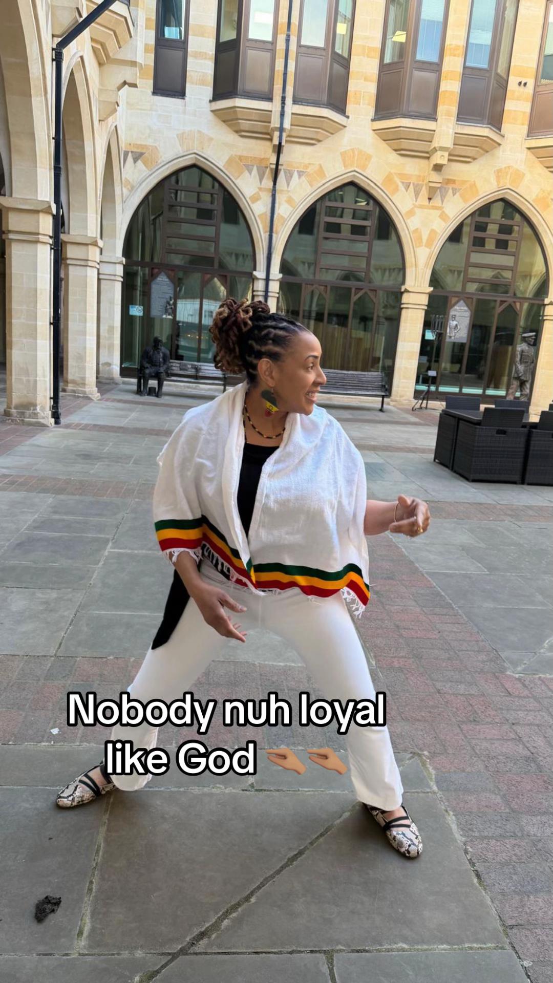 @🍃Royal Lioness Farrell🍃💛❤️