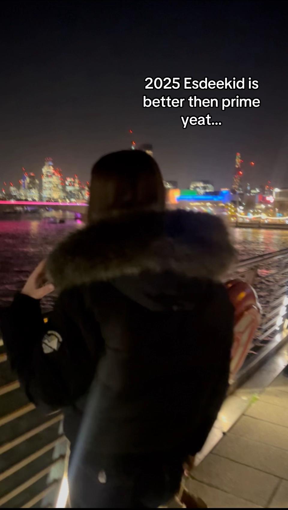 @𝐄𝐌