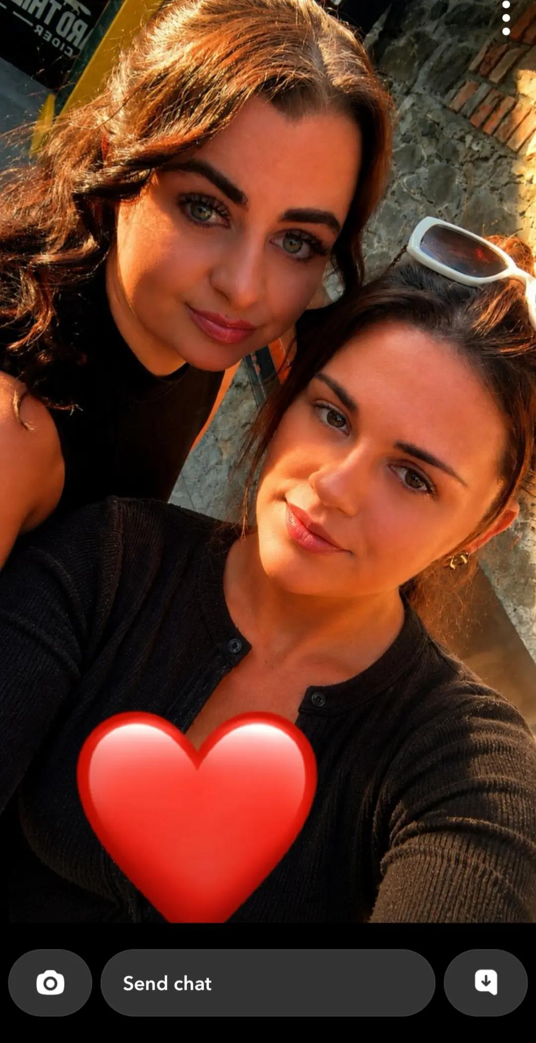 @Laura☘️♥️