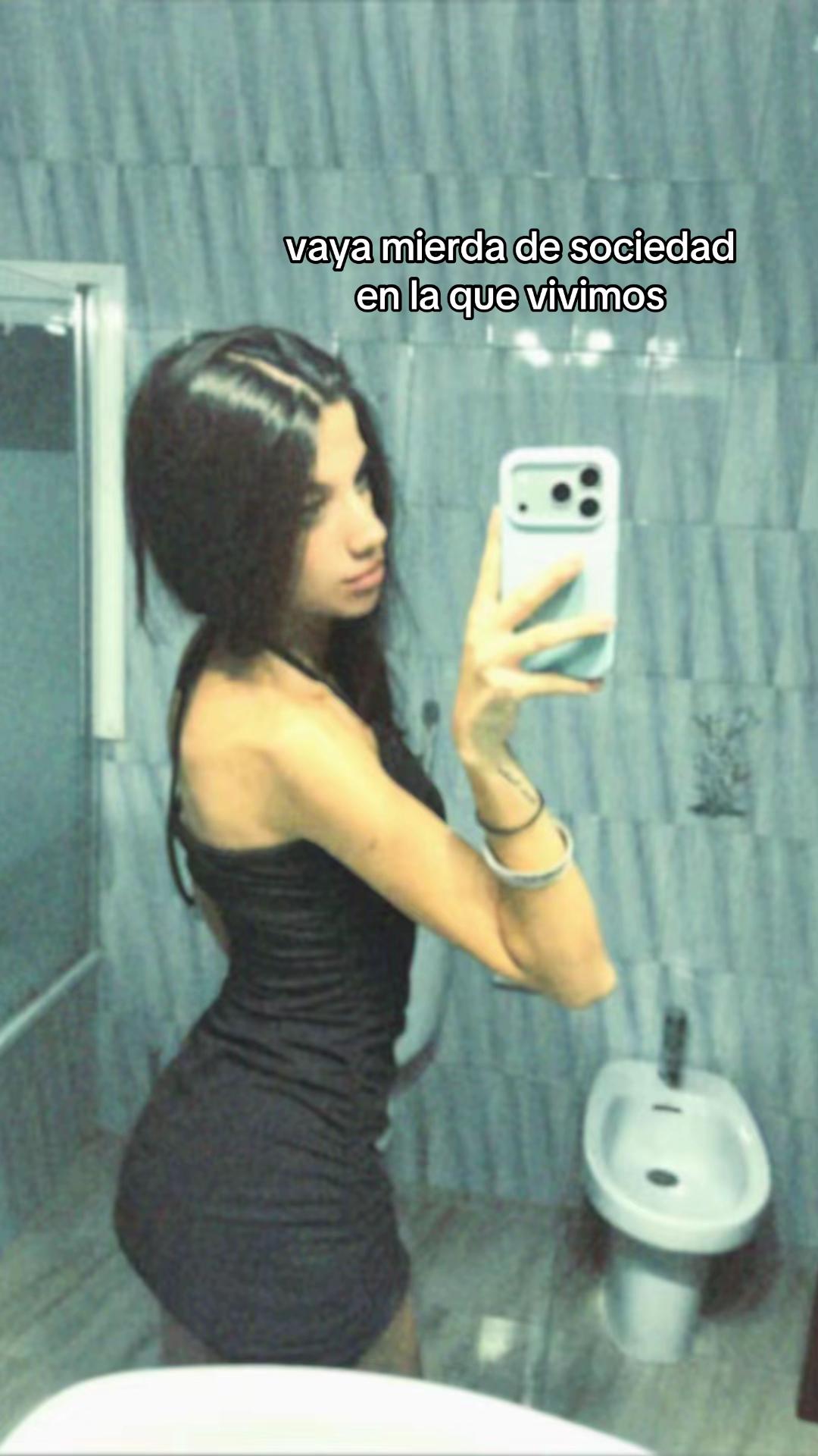 @laraaciid_