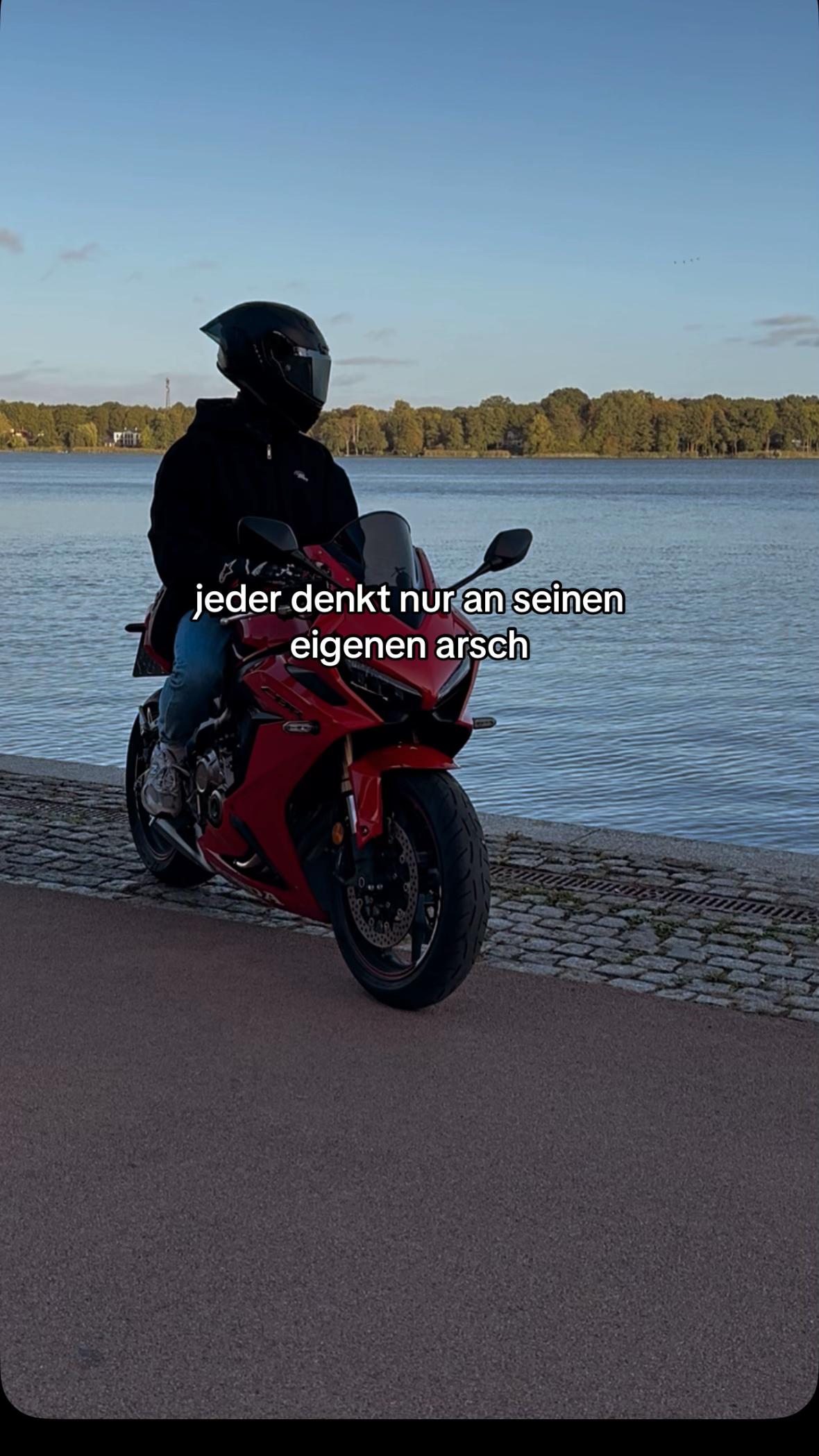 @derbausi