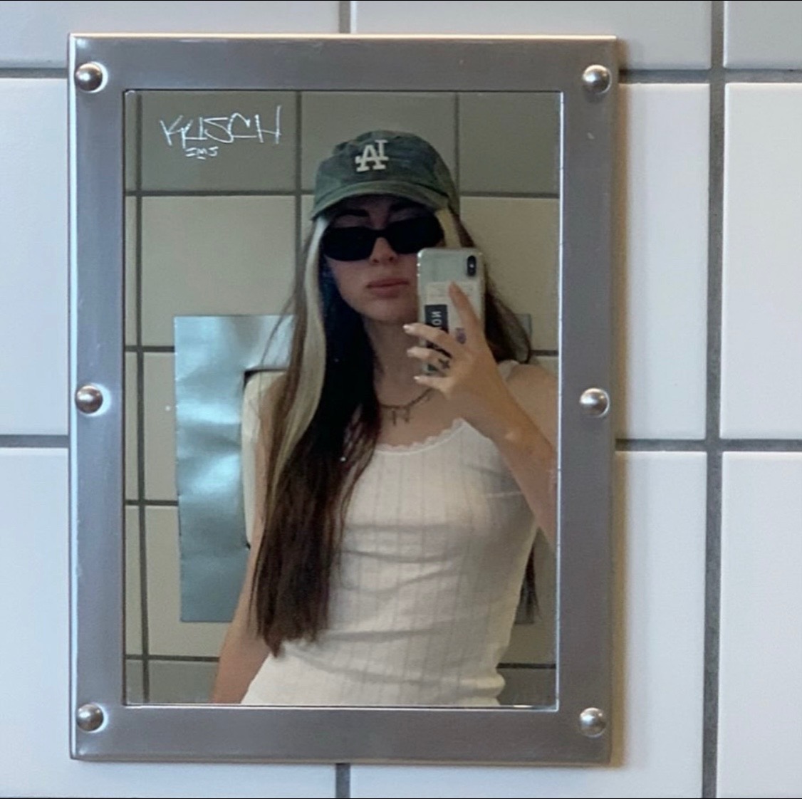 @annamerica1