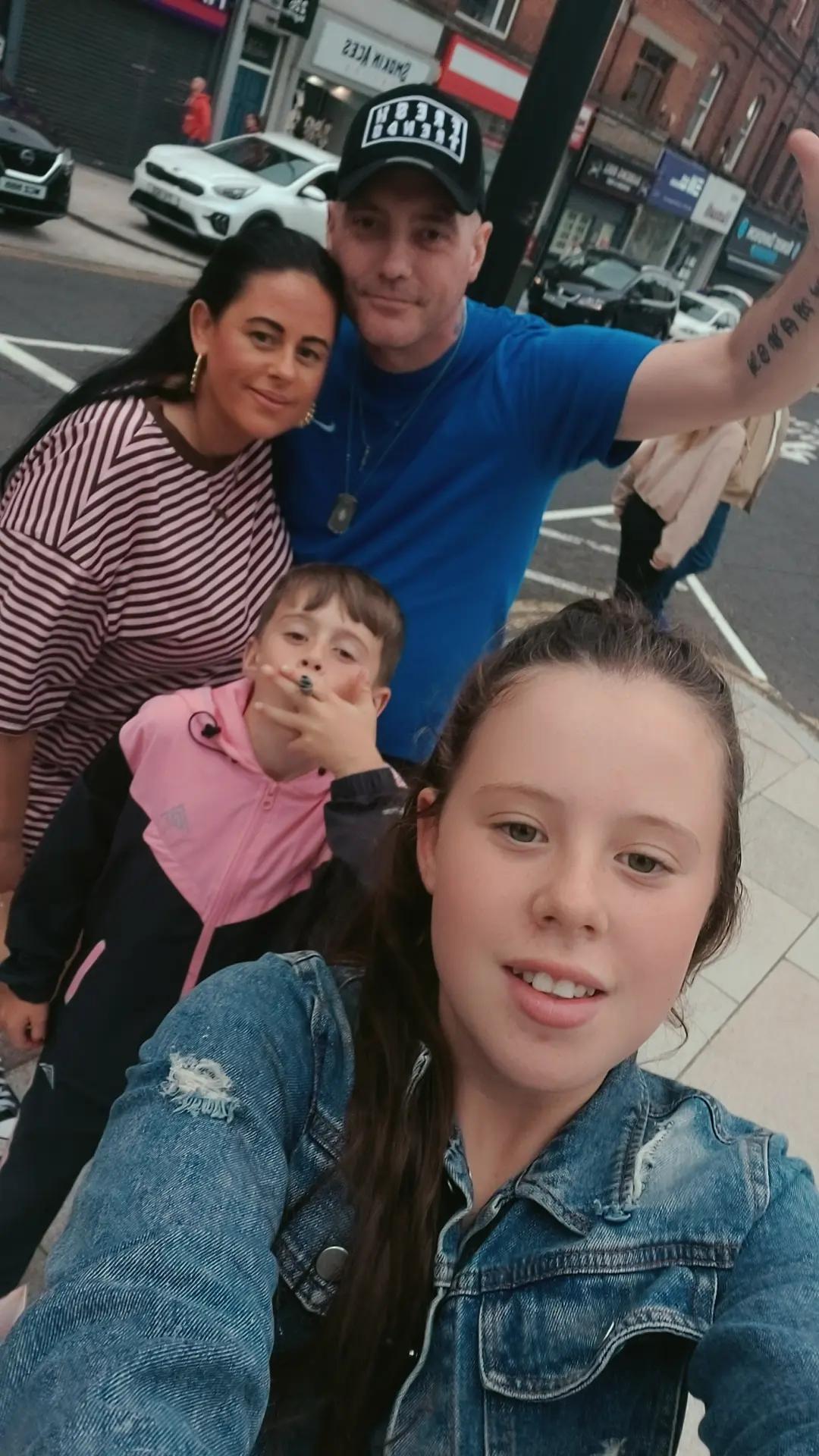 @Big Dee 🇬🇧🤝🏼🇨🇮 😉