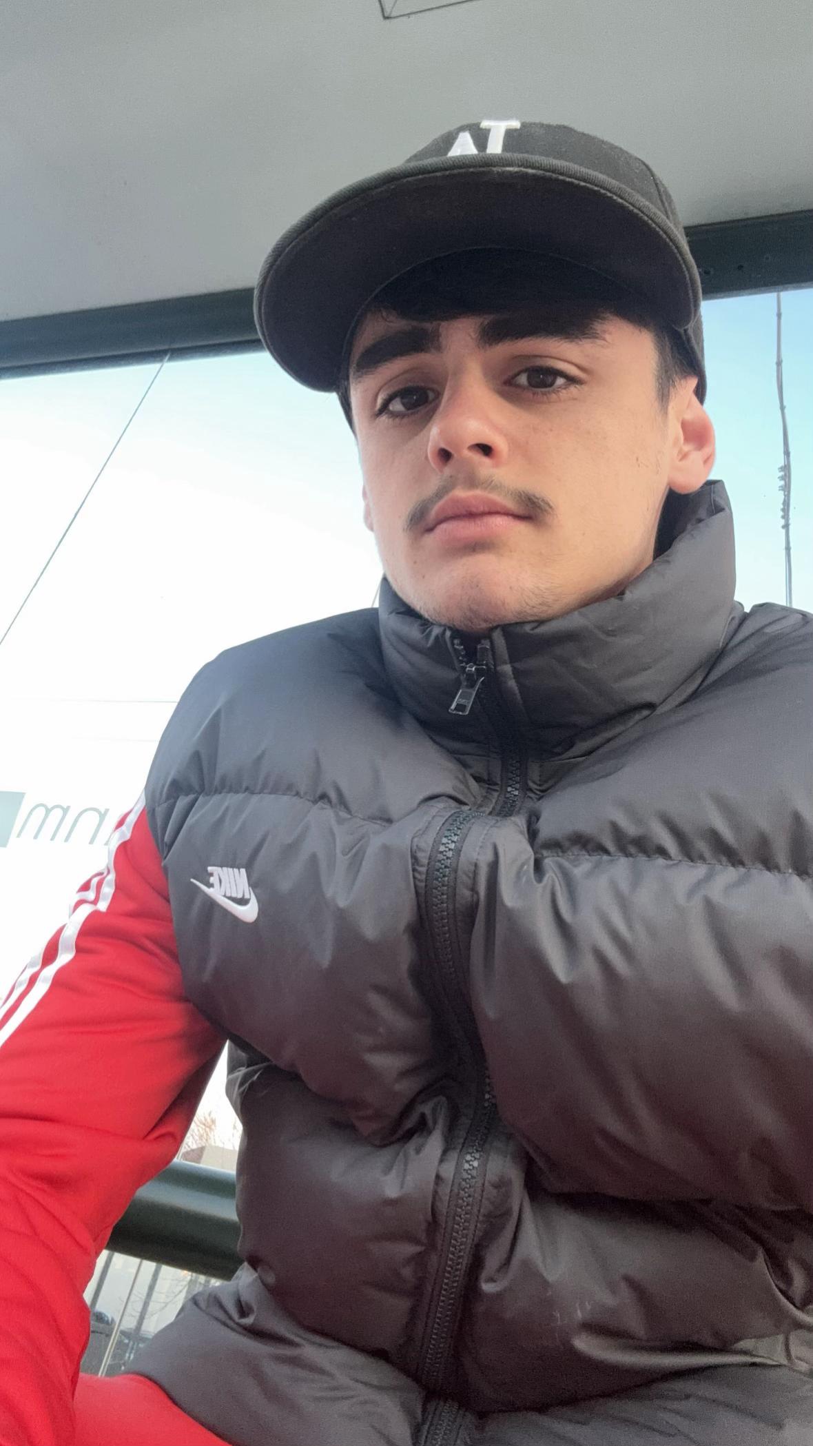 @_angelomaglione_