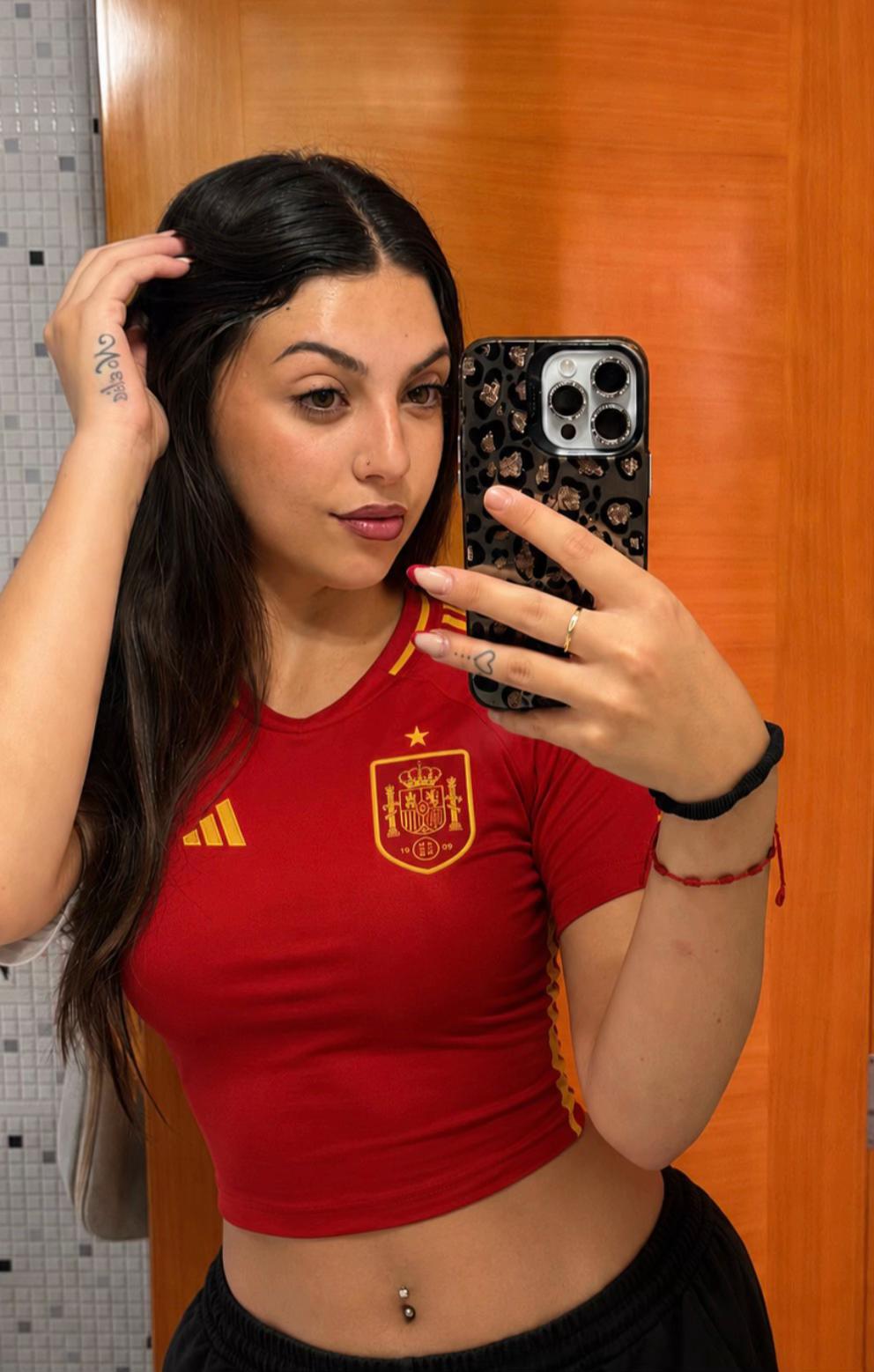 @_.ariiadnaa12
