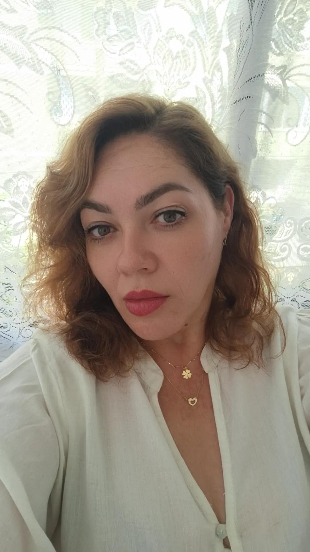 @Alina Ioana .