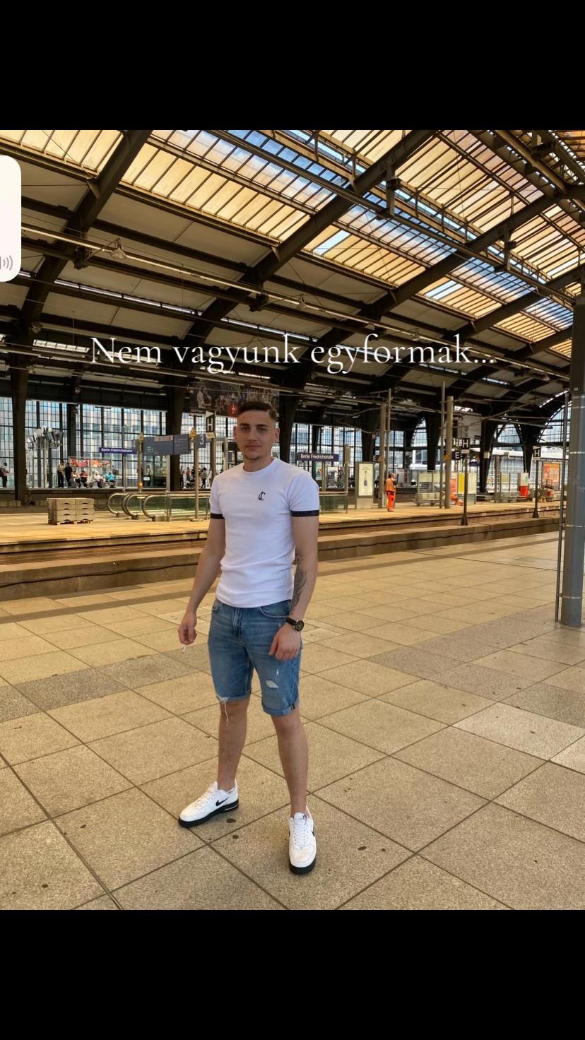 @Dénes Kuru