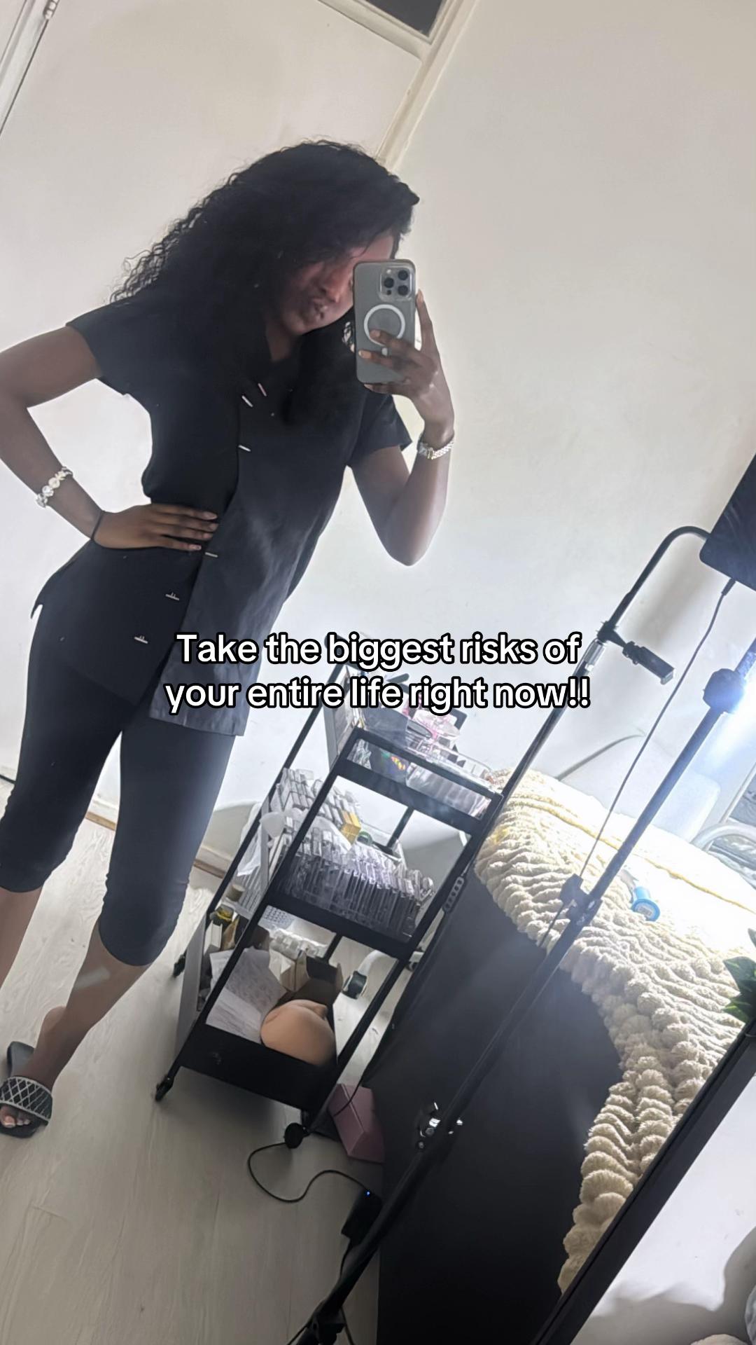 @IG: BlinksByMers