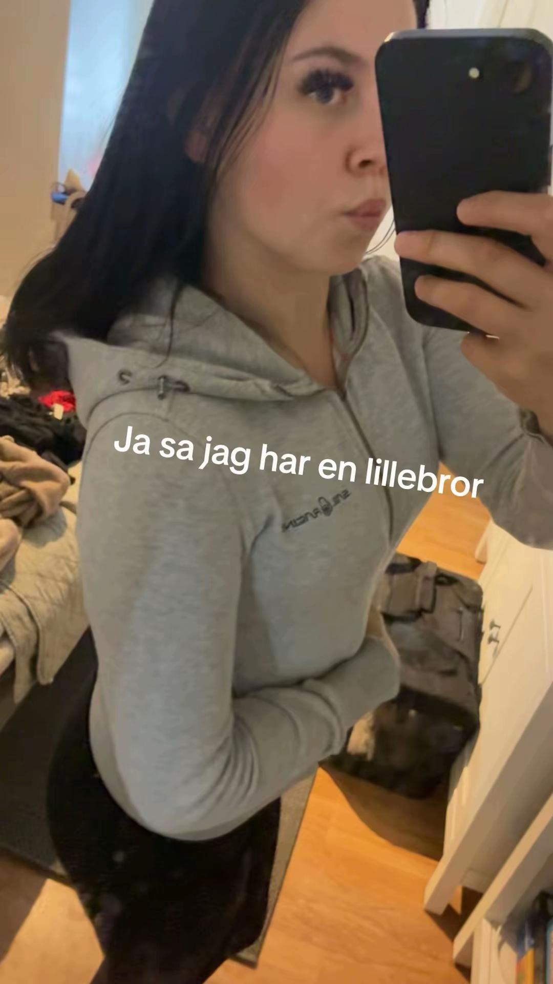@emilia09_aa