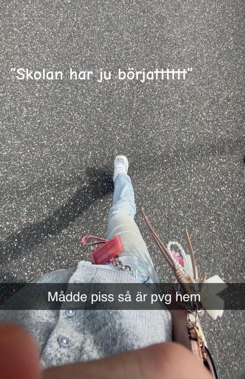 @Dum blondin🤗💕