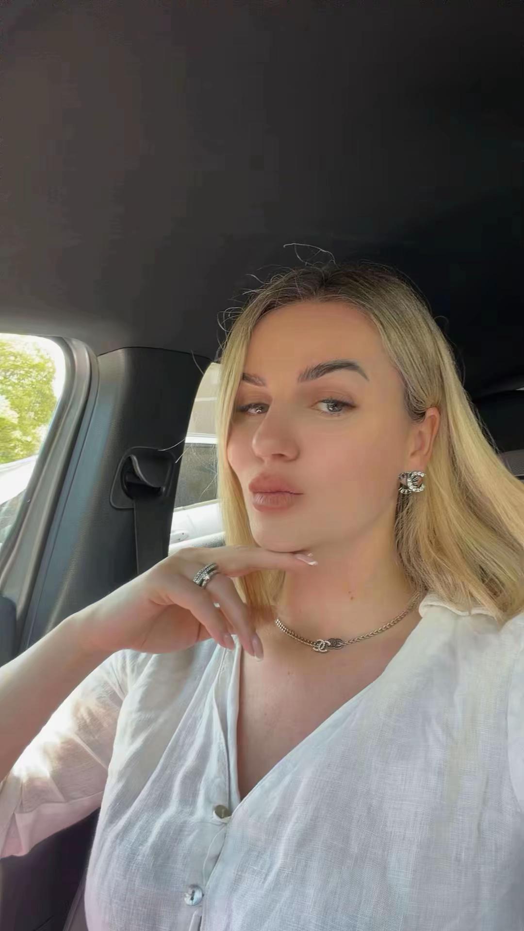 @elvinanika