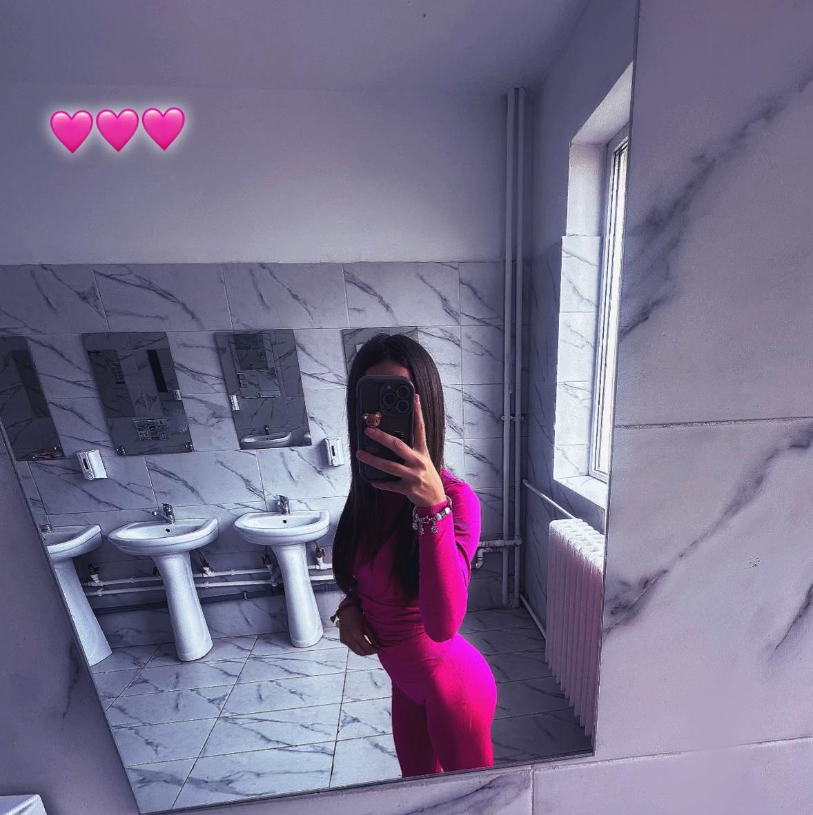 @Mona💫