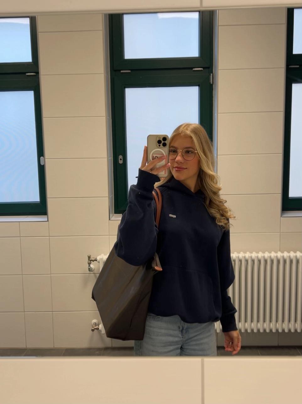 @Luisaa