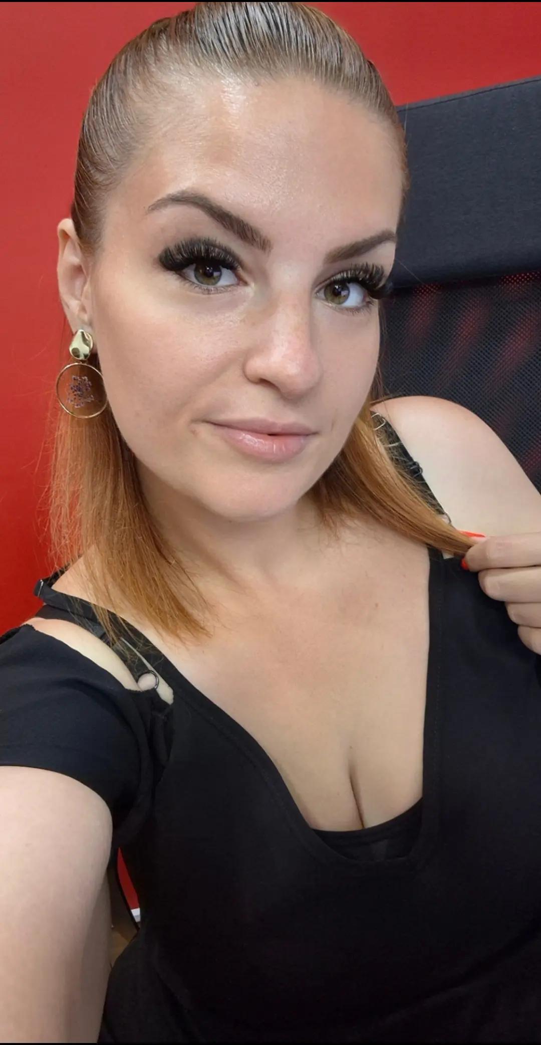 @Alexandra Daniela