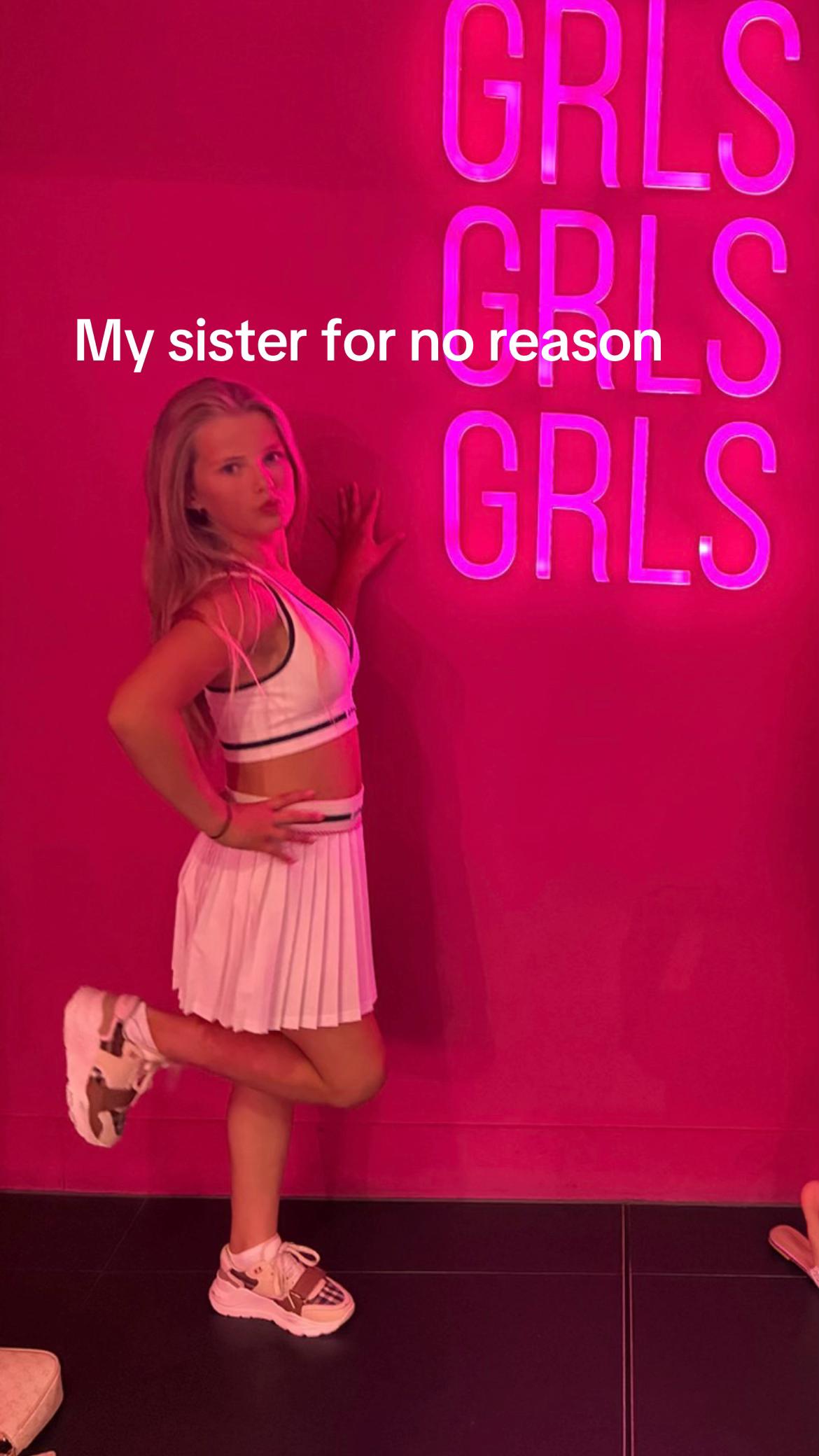@𝓡𝓲𝓽𝓪 𝓬𝓸𝓵𝓵𝓲𝓷𝓼🤍
