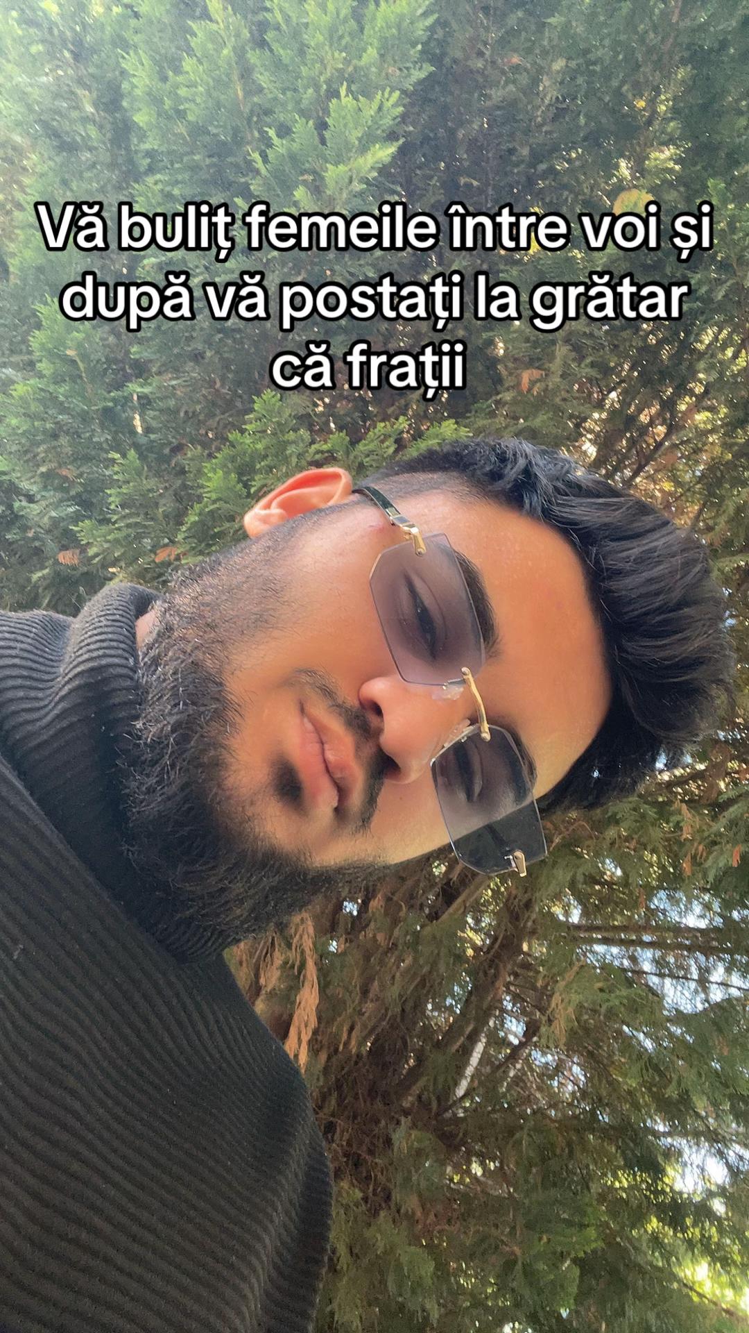 @A L E X .
