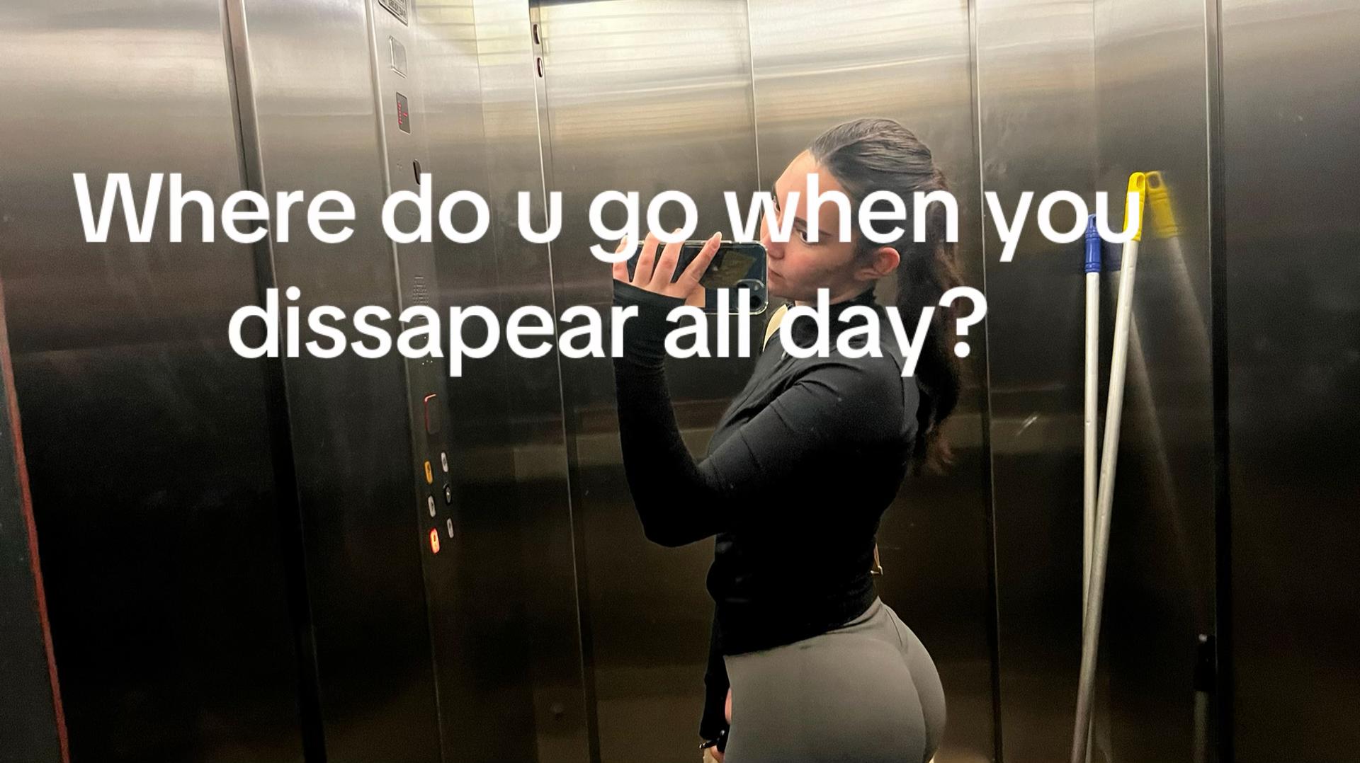 @𝓢𝓪𝓻𝓪𝓭𝓸𝓷𝓲𝔃🌸