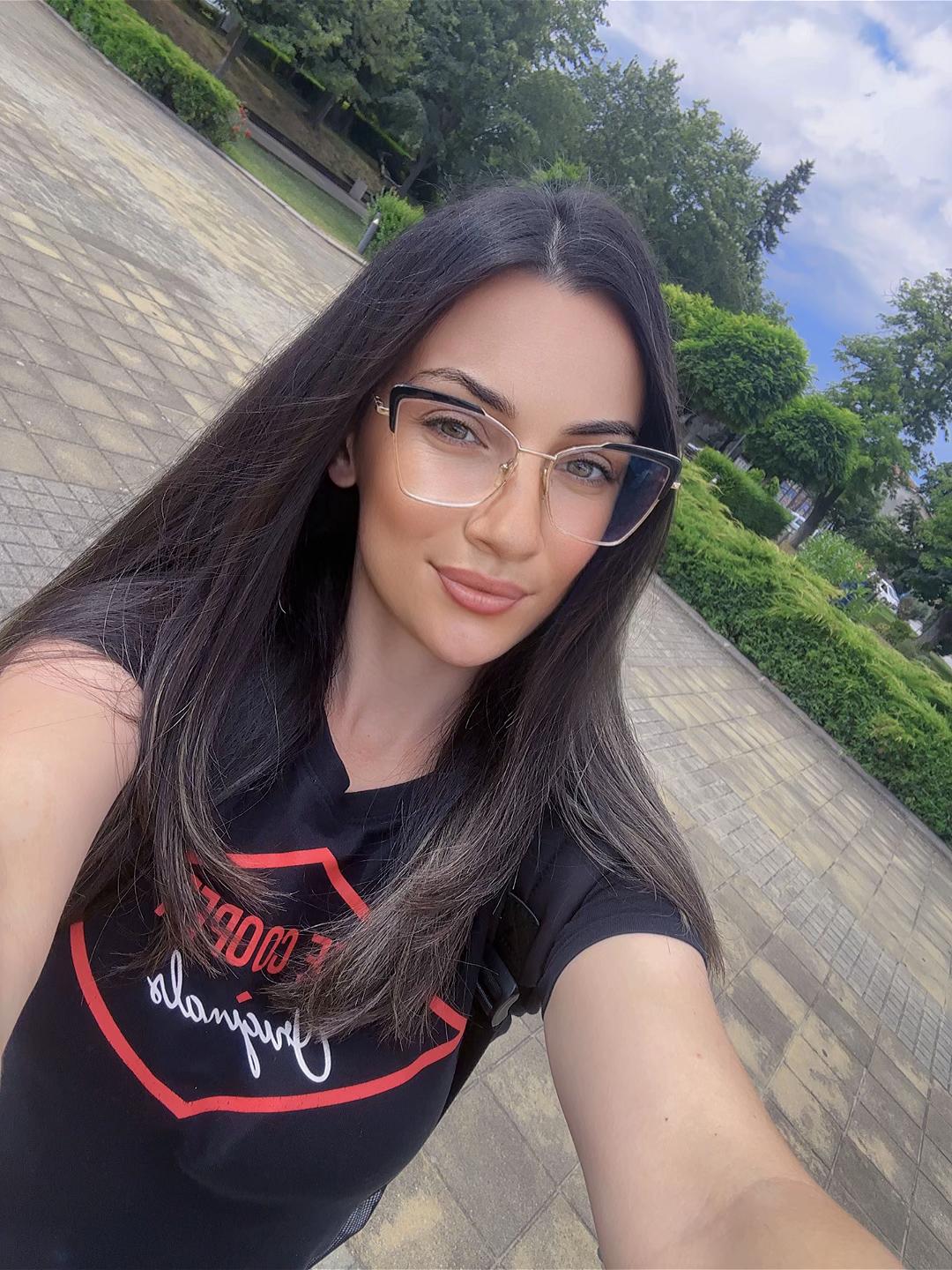 @Leyla Velieva
