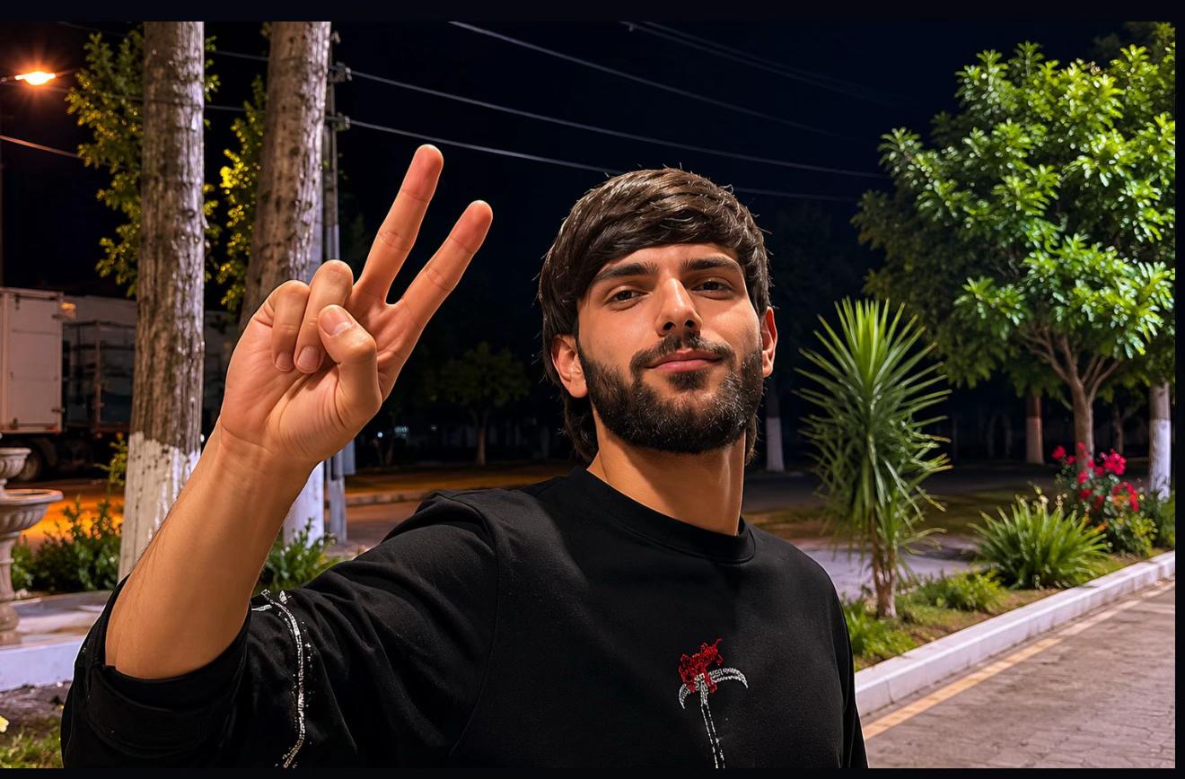 @✵