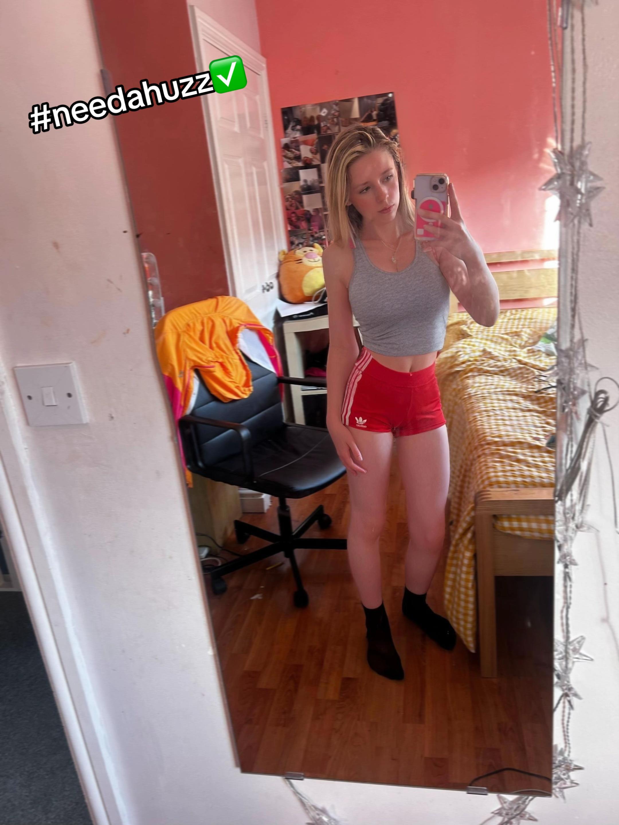 @Ella-22🍒🐅