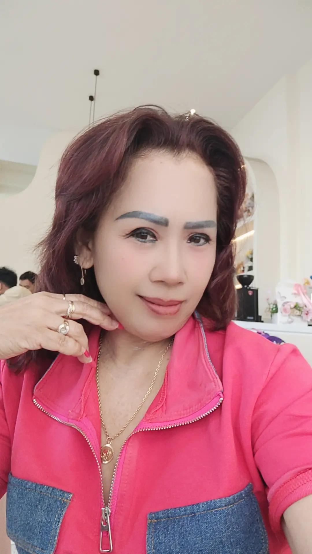 @elisashu665