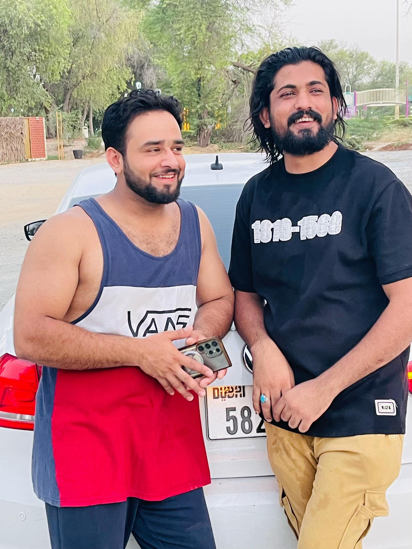 @Dubai Wala🤫😎