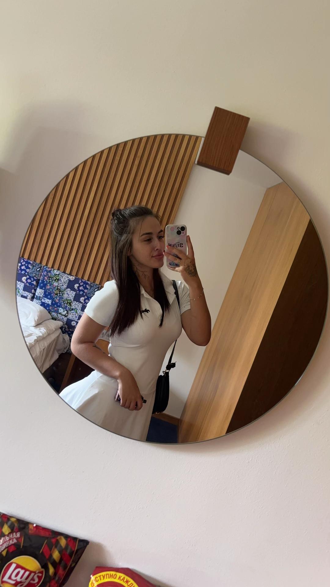 @nora_murs