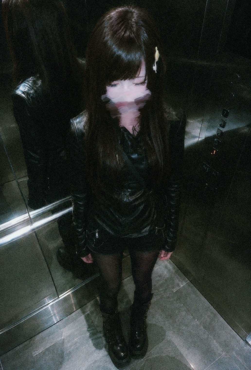 @りの