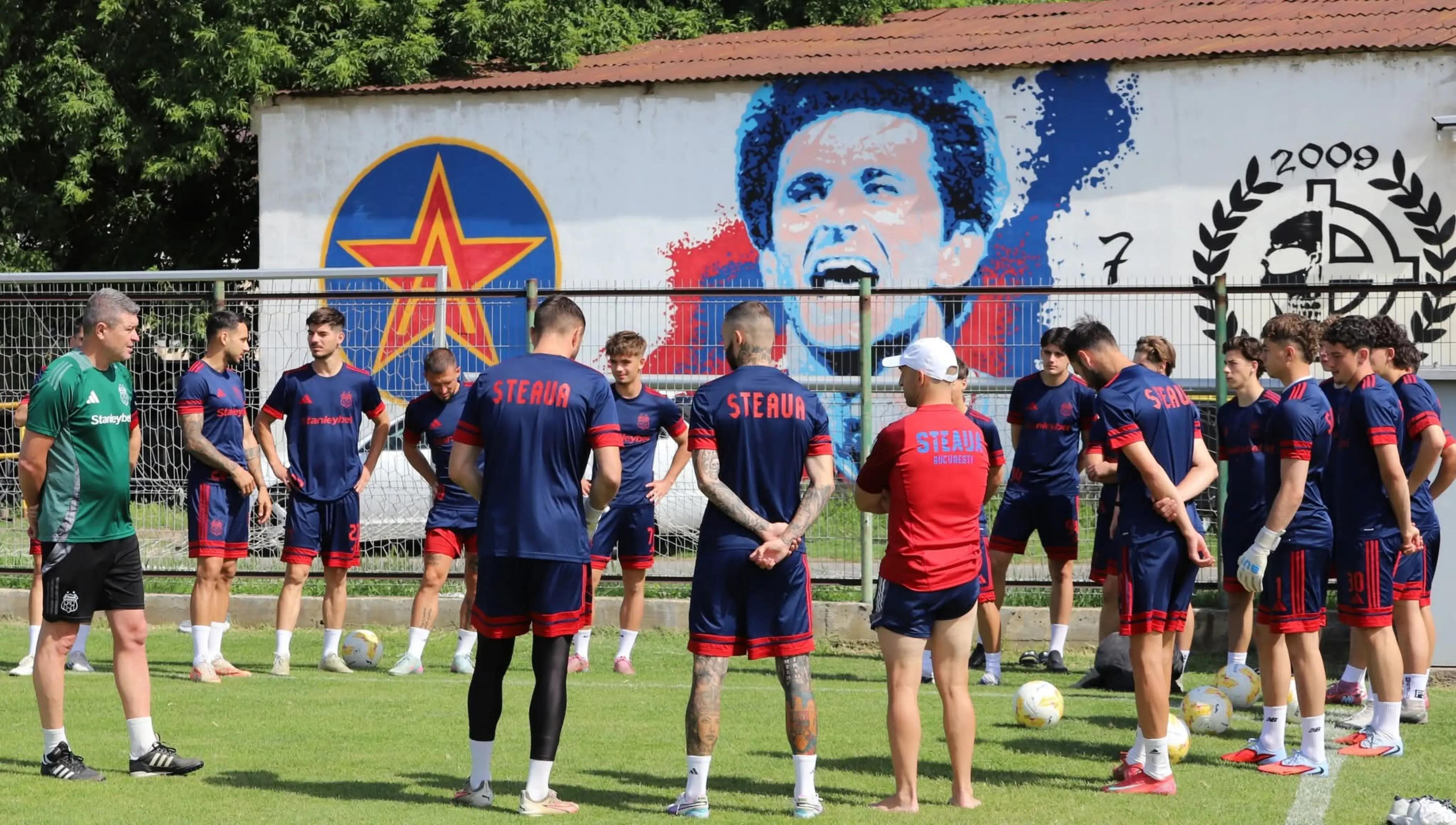 @Steaua București