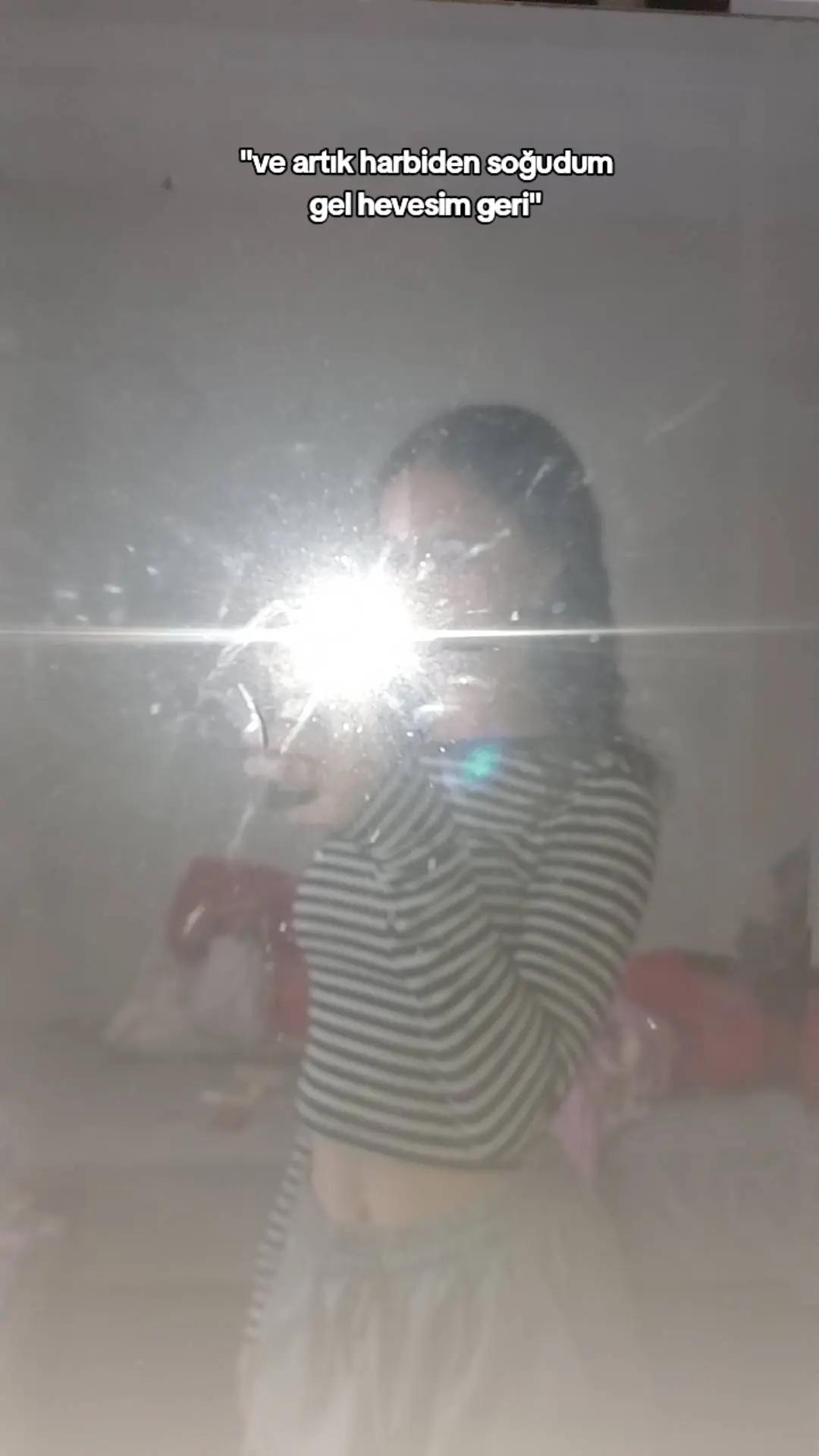@Esmerbombaa