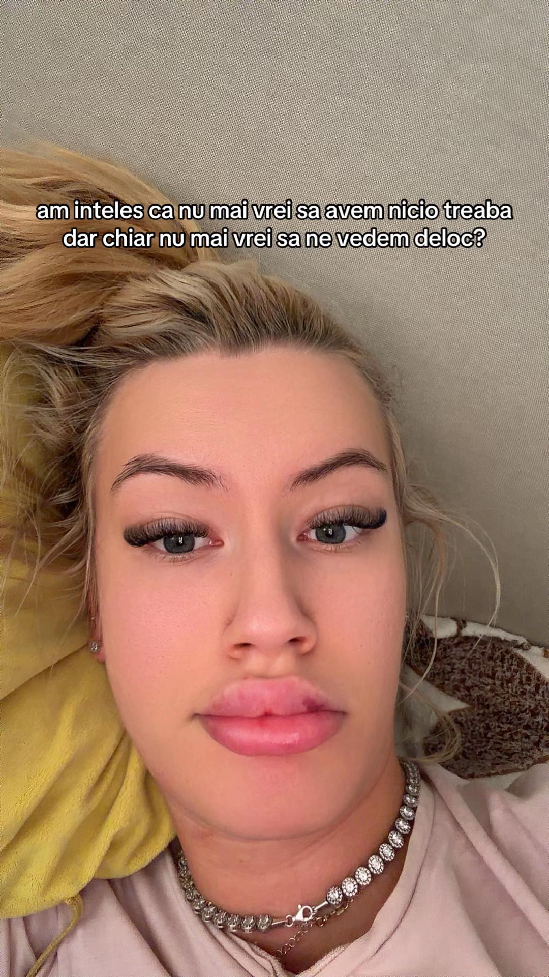 @AlexandraM12