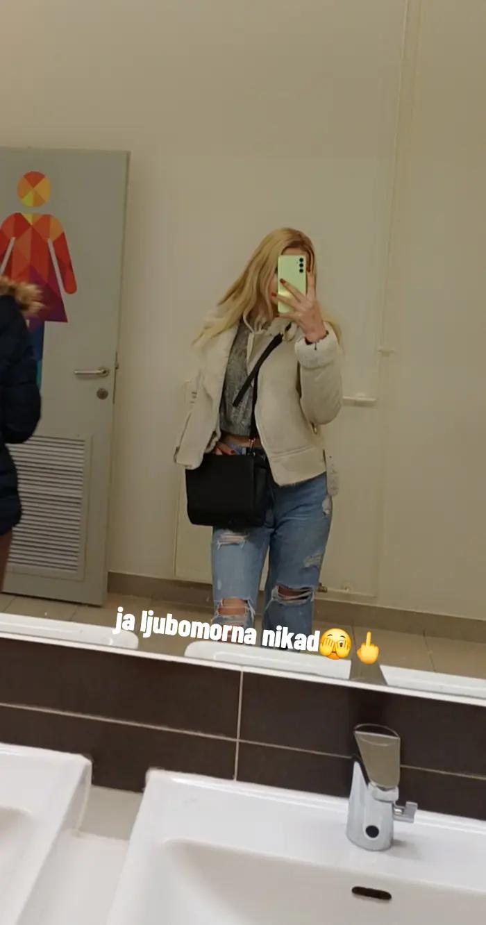 @Ṣäřïçä🫶♥️