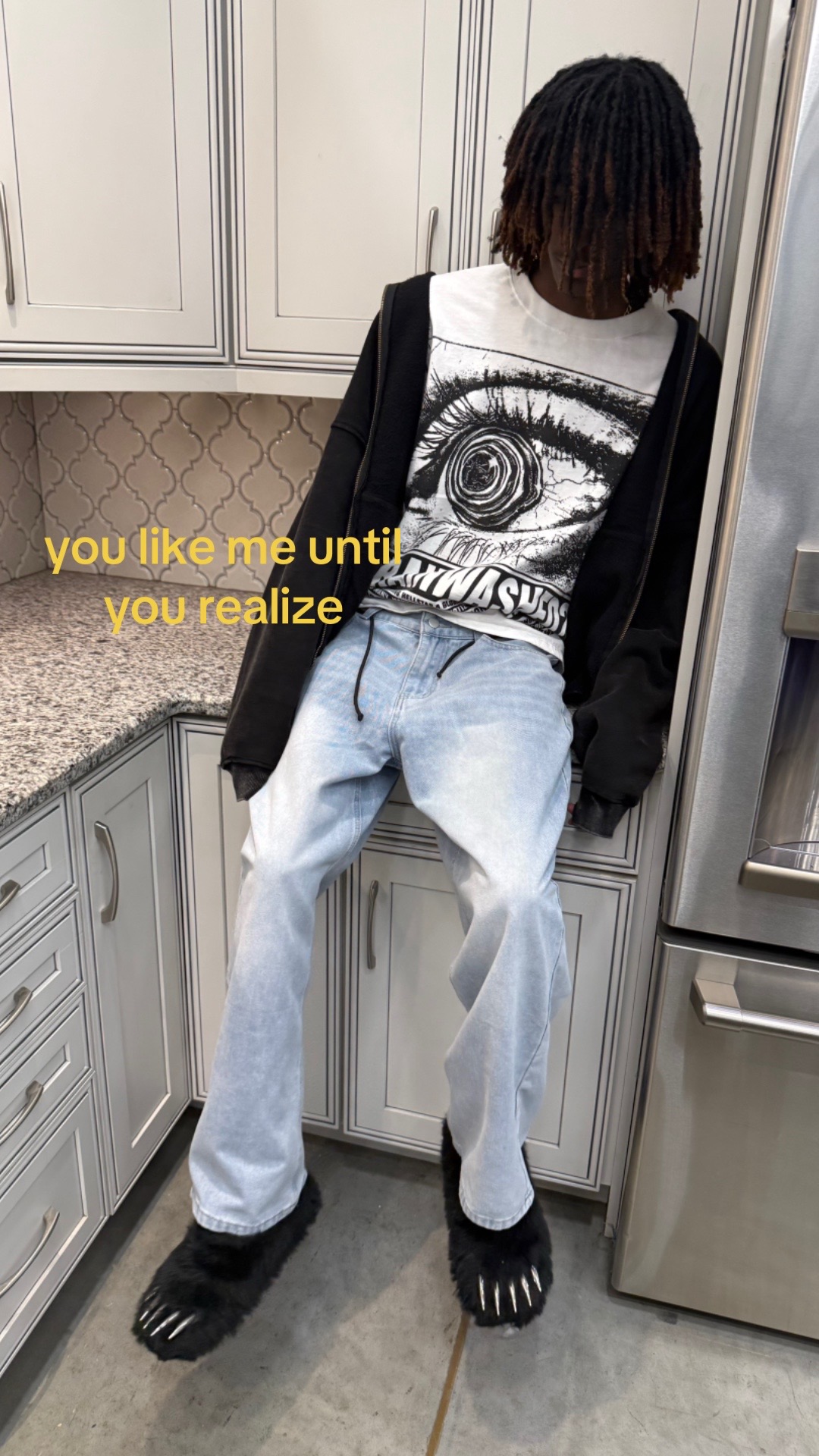 @:I