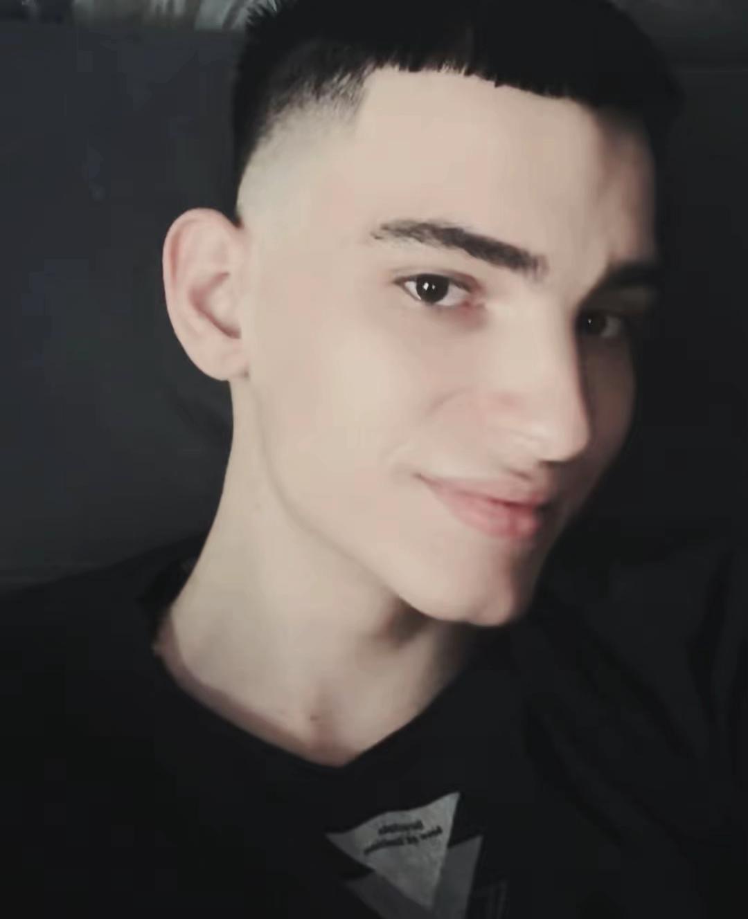 @🦘