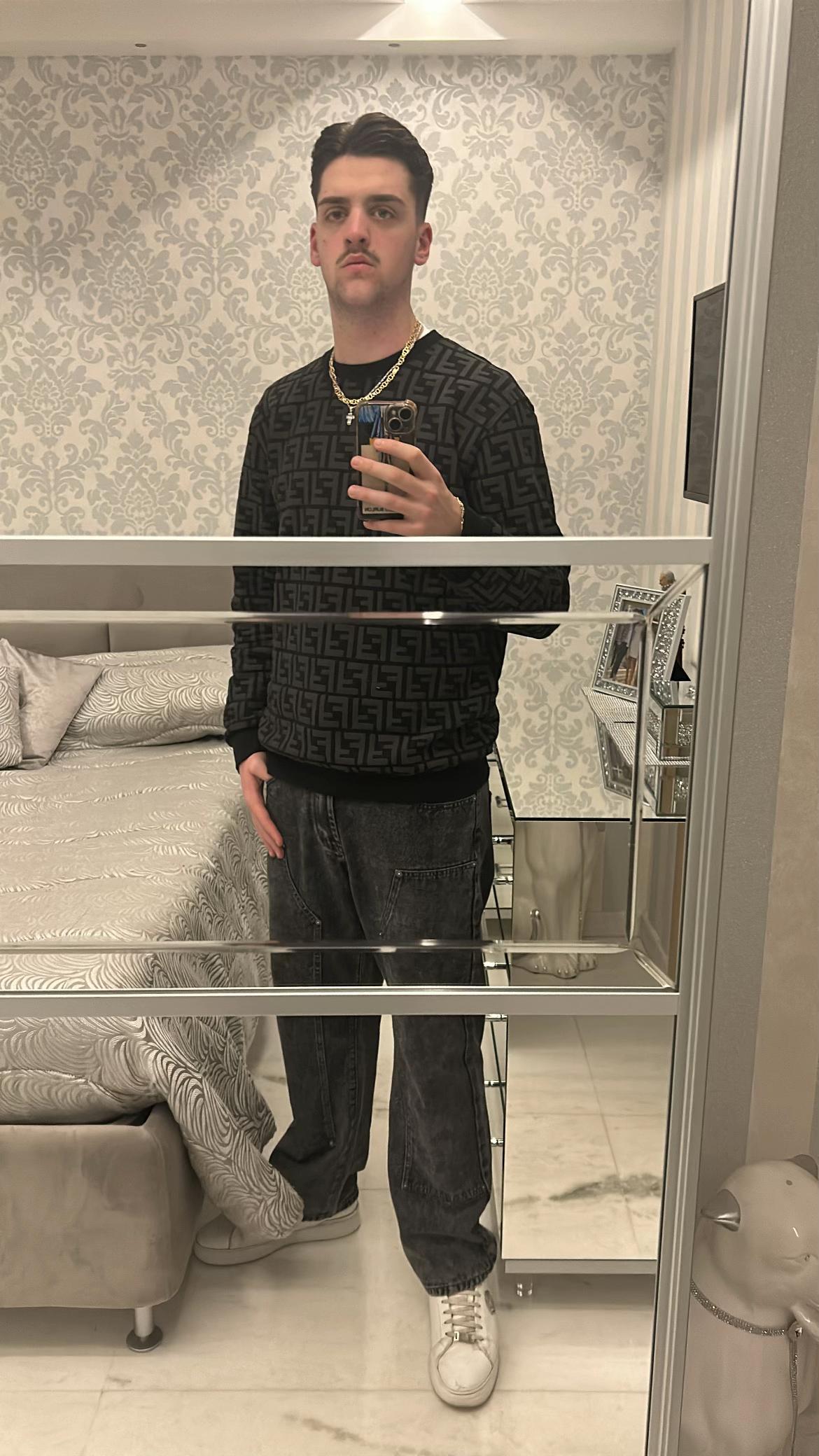 @SimoneEsposto 🥷🏿🏴