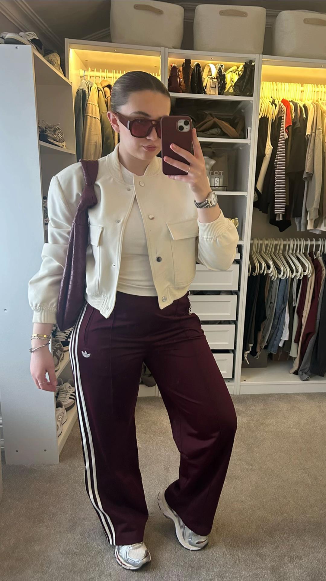 @Ella