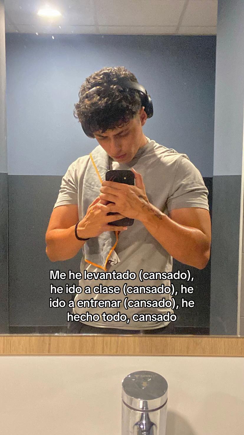@adriaanvillegas