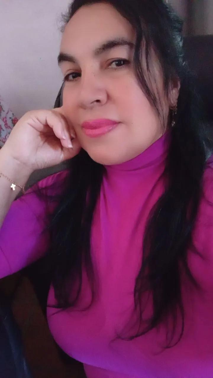 @Ana
