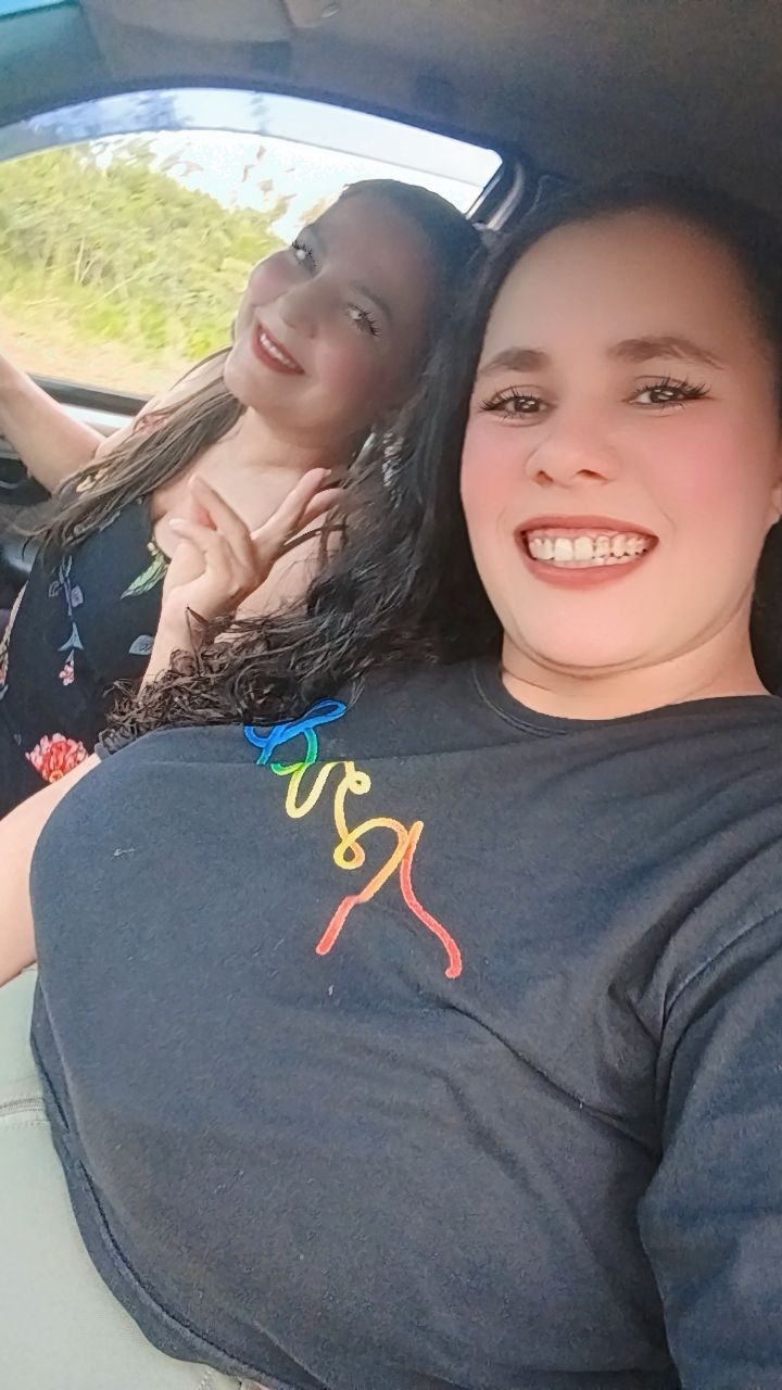 @Elizângela Andrade 🏳️🌈 liza